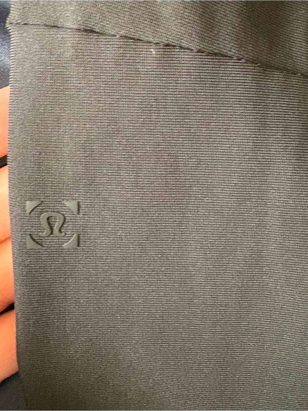 Lululemon Joggers Black Zipper back Pocket Drawstring Pockets Size Large - Picture 6 of 9